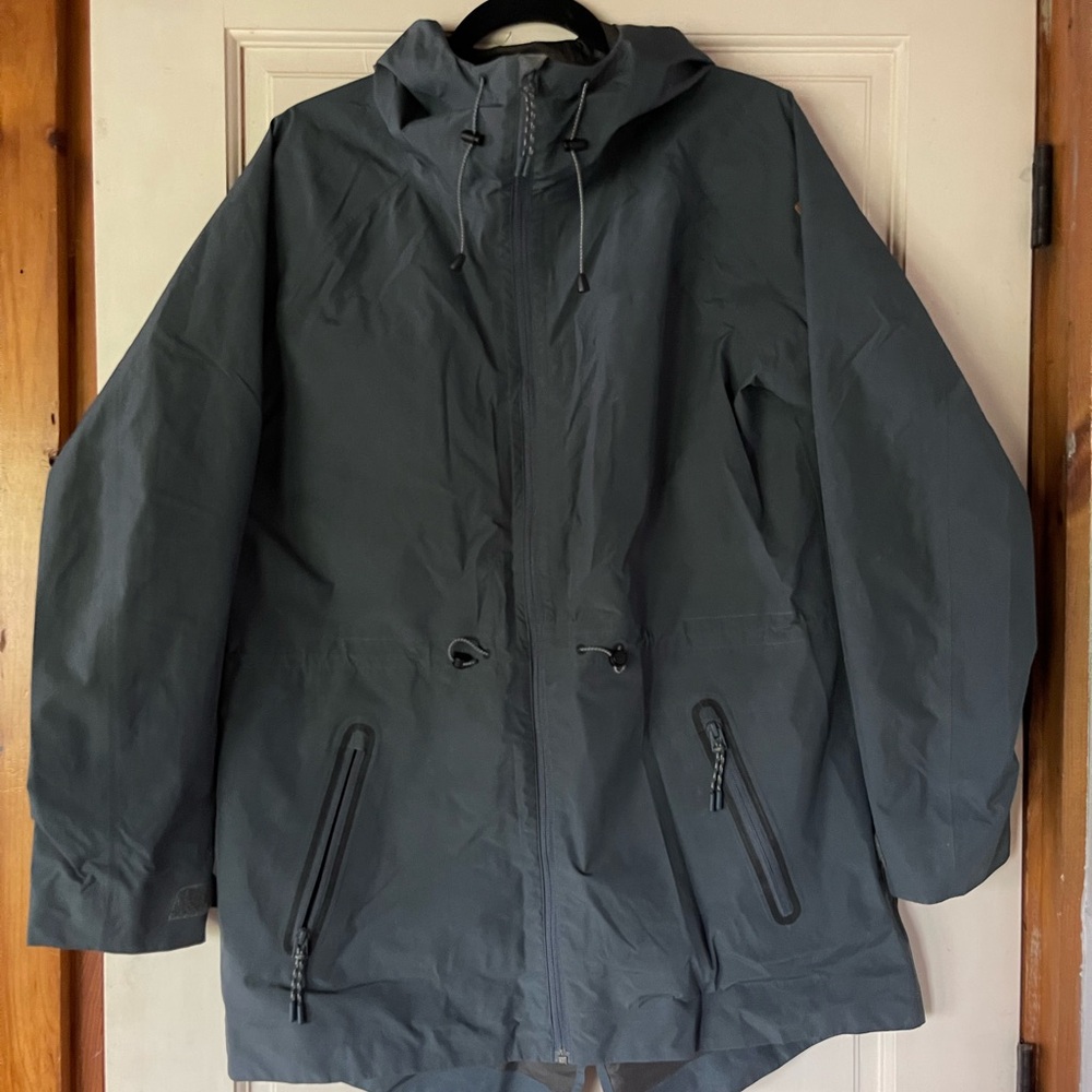 Burton Gore-Tex Raincoat with Hood